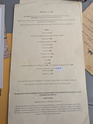  at O Porto dos Gatos in Porto