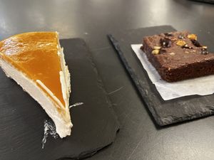 Cheesecake & Brownie  at DaTerra - Mercado Beira Rio in Vila Nova De Gaia