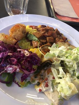 Buffet lunch   at DaTerra - Mercado Beira Rio in Vila Nova De Gaia