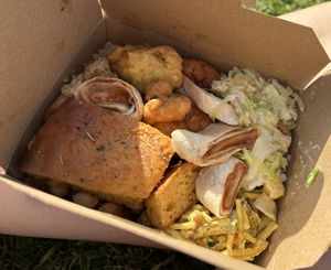 Medium take out box  at DaTerra - Mercado Beira Rio in Vila Nova De Gaia