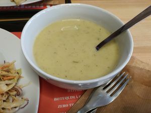 Sopa de coliflor at DaTerra - Mercado Beira Rio in Vila Nova De Gaia
