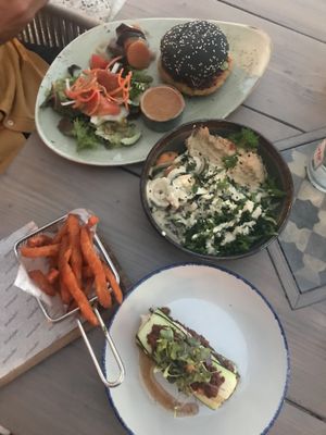 Burger / bowl / lasagne  at Manuka - Plaza del Mar in Marbella