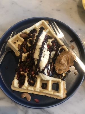 Chunky Monkey waffle in vegan   at Claus Eismanufaktur & Deli in Stuttgart