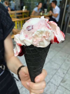 wow at Claus Eismanufaktur & Deli in Stuttgart