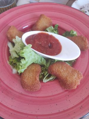 Nuggets con salsa mexicana at Veggie Penguin in Tenerife
