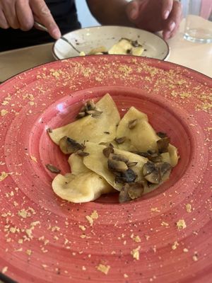Ravioli with mushrooms and truffle 🤩  at Veggie Penguin in Tenerife