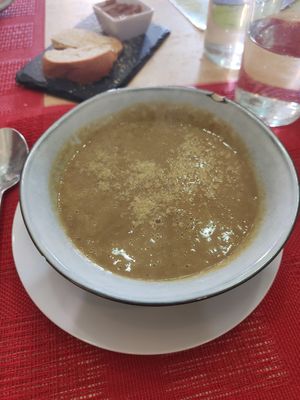 Sopa del menú del dia: lentejas y calabaza at Veggie Penguin in Tenerife