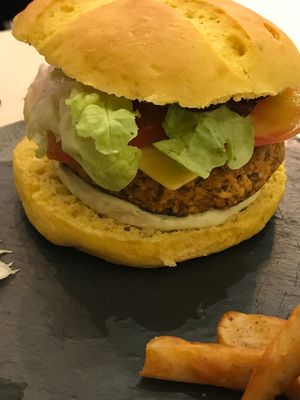 Burger de lentejas   at Veggie Penguin in Tenerife