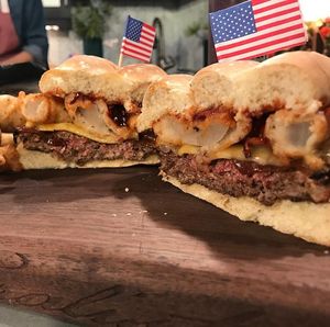 vegan burger at Federalist Public House in Sacramento