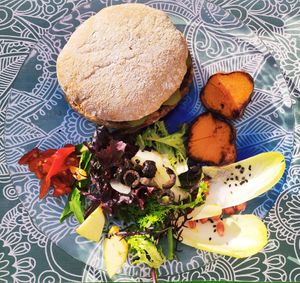 Hamburguesa at Kuki's in Viella