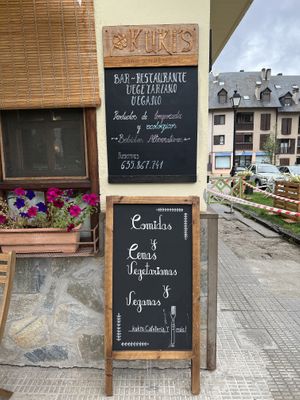 Entrada  at Kuki's in Viella