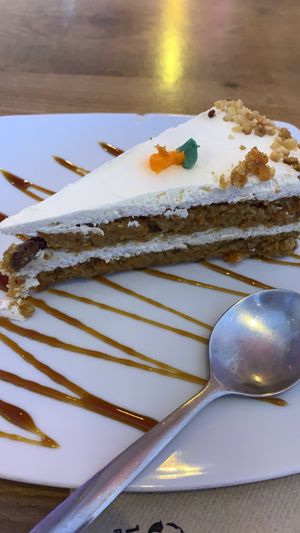Tarta de zanahoria at Freedom Cakes Bakery in Madrid
