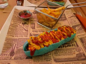 Hot dog at Freedom Cakes Bakery in Madrid