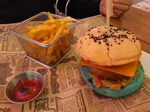 Mexican burger at Freedom Cakes Bakery in Madrid