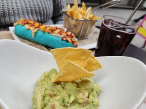 Guacamole with nachos at Freedom Cakes Bakery in Madrid