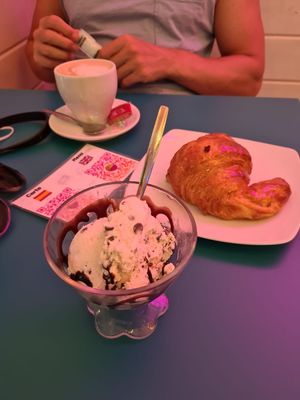 Croissant and ice cream at Freedom Cakes Bakery in Madrid