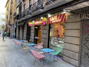 Entrance at Freedom Cakes Bakery in Madrid