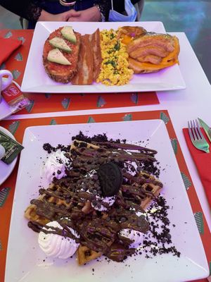 Gofres de cookies y nutella + Brunch tipo 2 #Veganuary at Freedom Cakes Bakery in Madrid