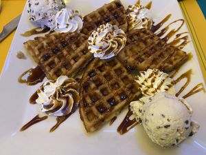 Ice cream Waffle with caramel  #Veganuary at Freedom Cakes Bakery in Madrid