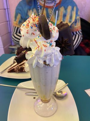 Tu armas tu malteada  #Veganuary at Freedom Cakes Bakery in Madrid