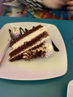 Red velvet  #Veganuary at Freedom Cakes Bakery in Madrid