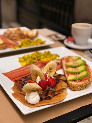 Brunch at Freedom Cakes Bakery in Madrid