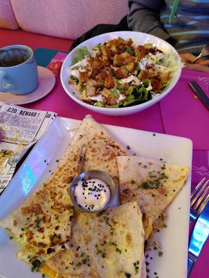 Quesadillas and Caesar salad at Freedom Cakes Bakery in Madrid