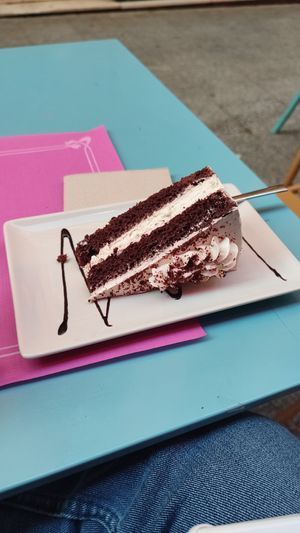 Red Velvet Cake at Freedom Cakes Bakery in Madrid