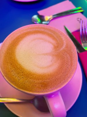 Cappucino at Freedom Cakes Bakery in Madrid