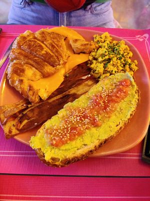  at Freedom Cakes Bakery in Madrid