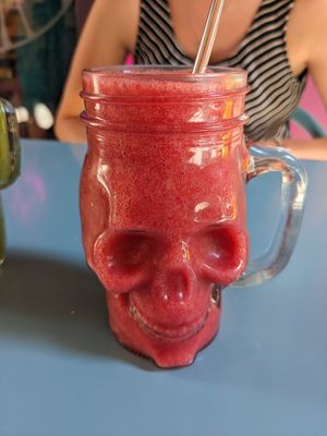 Mixed berry shake at Freedom Cakes Bakery in Madrid