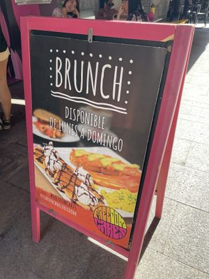 Brunch  at Freedom Cakes Bakery in Madrid