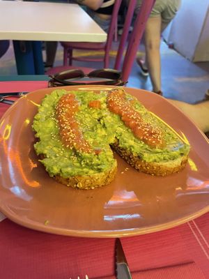 Tostadas de palta  at Freedom Cakes Bakery in Madrid