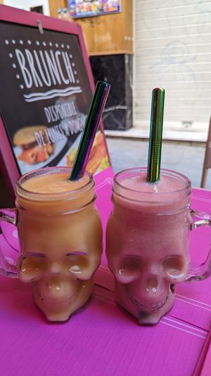 Smoothies at Freedom Cakes Bakery in Madrid