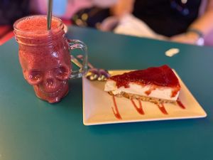 Very good food and friendly staff. Great experience 🌟  at Freedom Cakes Bakery in Madrid