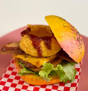 American Cheeseburger at Freedom Cakes Bakery in Madrid