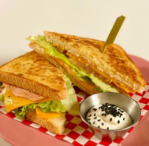 Veggie sandwich at Freedom Cakes Bakery in Madrid