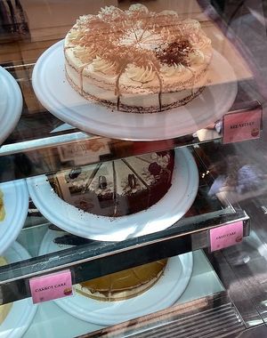  at Freedom Cakes Bakery in Madrid