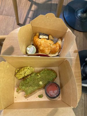 Not edible😒  at Freedom Cakes Bakery in Madrid