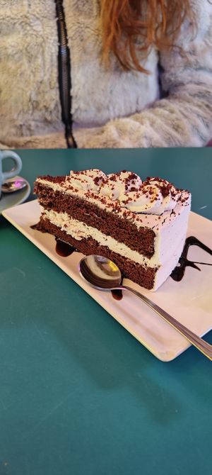 Red velvet at Freedom Cakes Bakery in Madrid