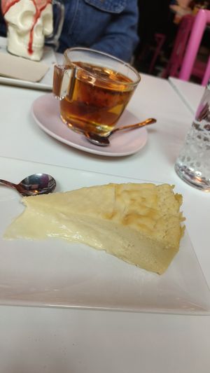 Vegan cheesecake at Freedom Cakes Bakery in Madrid