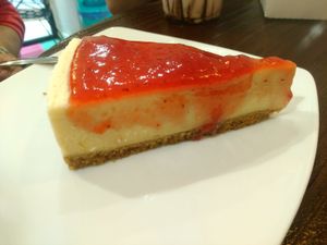 Cheesecake at Freedom Cakes Bakery in Madrid