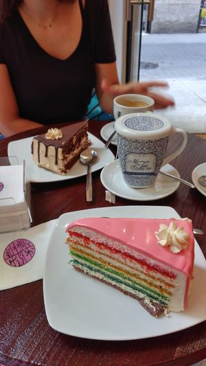 Cakes at Freedom Cakes Bakery in Madrid