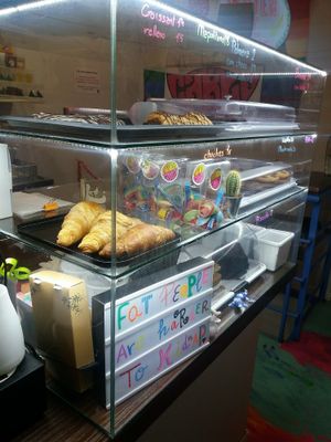 Offers more than cake at Freedom Cakes Bakery in Madrid