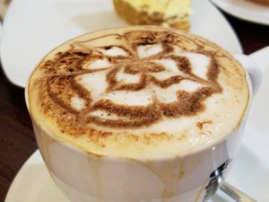 Cappuccino with almond milk at Freedom Cakes Bakery in Madrid