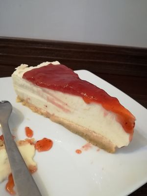 cheesecake at Freedom Cakes Bakery in Madrid