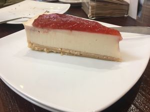 Cheesecake at Freedom Cakes Bakery in Madrid