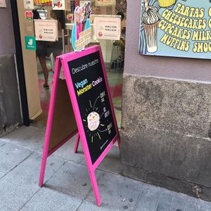 Muy colorido todo😄 at Freedom Cakes Bakery in Madrid