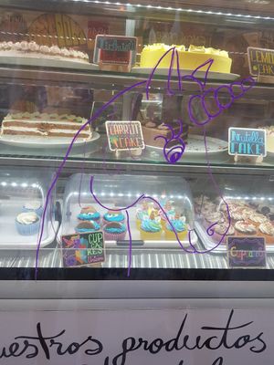 Overview at Freedom Cakes Bakery in Madrid