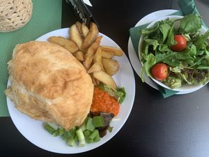 Lepinja at Simple Green in Zagreb